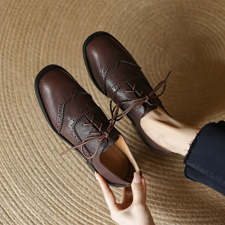 Deep Mouth Flat Shoes - Style q.html