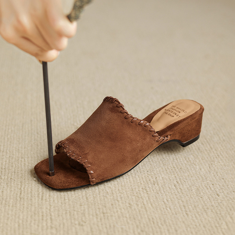 Women's One-Strap Slides with Chunky Heel - Summer 2026 - Style m.html - Image 5
